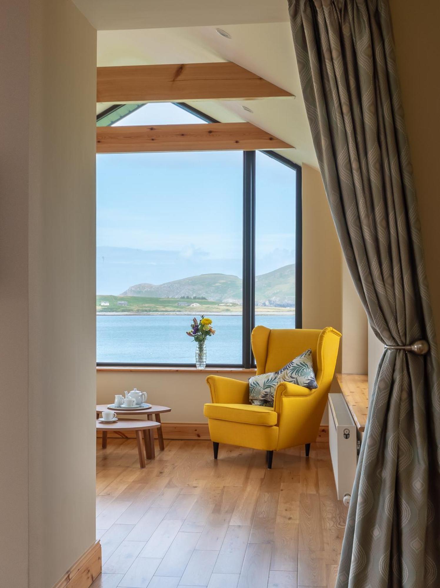 Luxury 4 Bedroom Holiday Home Overlooking The Sea On Valentia Island Knights Town Exterior photo